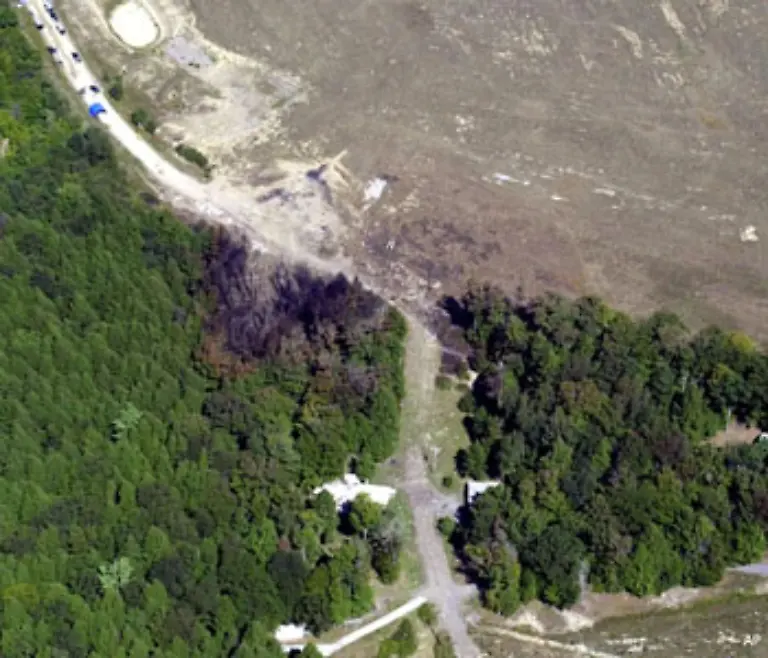 Um-11-26-Uhr-teilt-United-Airlines-mit-eine-ihrer-Maschinen-sei-in-Pennsylvania-abgestuerzt-Zunaechst-ist-nicht-klar-ob-dieser-Zwischenfall-etwas-mit-den-Anschlaegen-in-New-York-und-Washington-zu-tun-hat