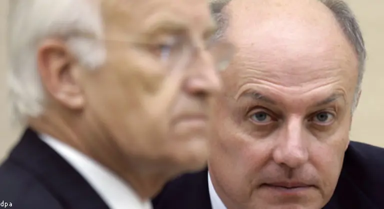 Stoiber-kann-seinen-langjaehrigen-Vertrauten-nicht-halten-Hoehenberger-muss-gehen