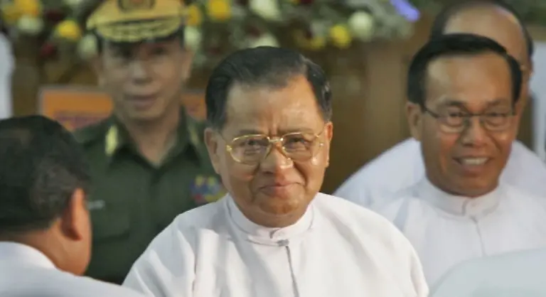 Seit-Jahren-verspricht-Staatsoberhaupt-General-Than-Shwe-eine-Verfassungsreform-zur-Demokratisierung-des-Landes