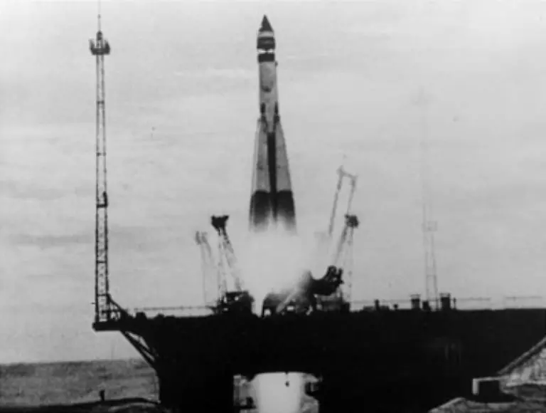 Am-4-Oktober-1957-wird-von-dort-der-erste-kuenstliche-Erdtrabant-ein-Satellit-ins-All-geschossen