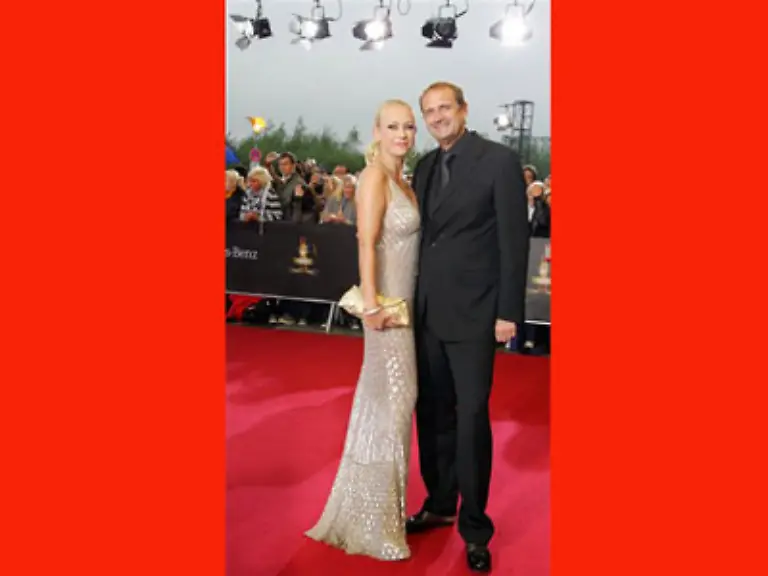 und-Jenny-Elvers-Elbertzhagen-ging-mit-Schwung-an-Victoria-und-Heiner-Lauterbach-ihrem-Ex-vorbei