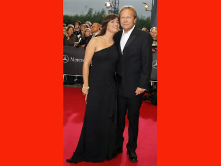 Jung-Mutter-Sandra-Maischberger-genoss-den-Auftritt-sichtlich-an-der-Seite-ihres-Mannes