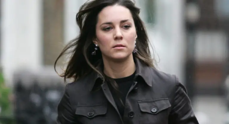 Das-Liebesglueck-wird-dieser-Vorfall-wohl-nicht-foerdern-William-und-Kate-hatten-sich-angeblich-auch-deshalb-getrennt-weil-der-Druck-der-Medien-zu-gross-war