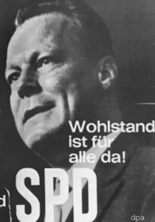 Bei-der-Bundestagswahl-1965-unterlag-er-Bundeskanzler-Ludwig-Erhard-Waehrend-des-Wahlkampfes-wurde-er-von-den-Konservativen-wegen-seiner-antifaschistischen-Vergangenheit-auch-unterhalb-der-Guertellinie-kritisiert-Er-fuehlte-sich-ungerecht-behandelt