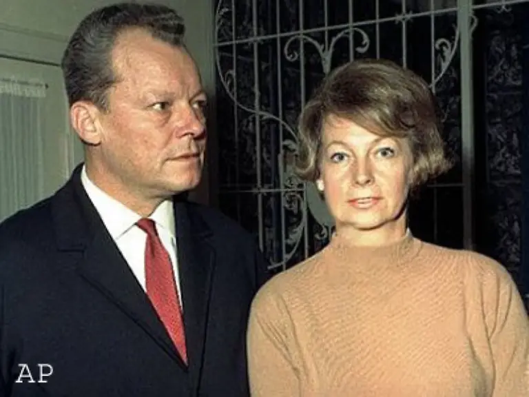 Nach-32-Jahren-Ehe-trennte-er-sich-von-seiner-Frau-Rut-einer-gebuertigen-Norwegerin-Zahlreiche-Affaeren-hatten-zuvor-die-Ehe-erschuettert-Willy-schien-seiner-Gattin-schon-frueh-fuer-eheliche-Verhaeltnisse-nicht-geschaffen