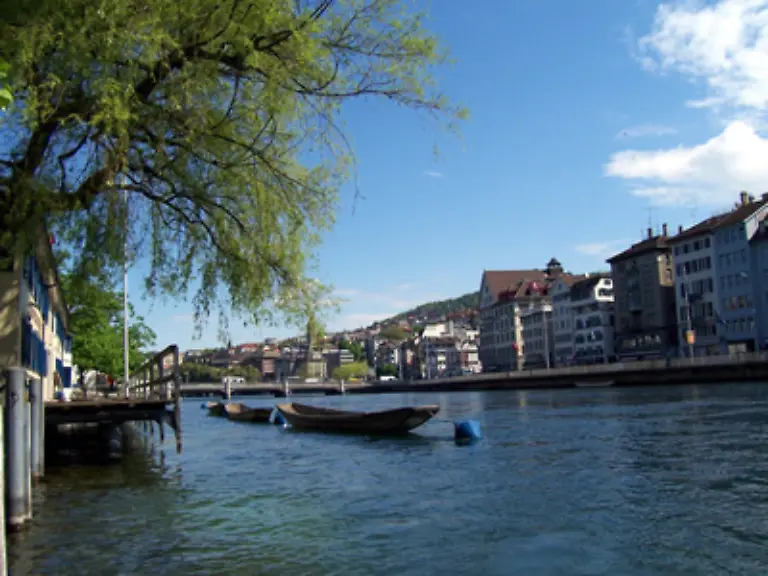 Dicht-dahinter-folgt-die-naechste-Schweizer-Stadt-Zuerich-In-einer-anderen-Studie-wurde-Zuerich-vor-kurzem-zur-lebenswertesten-Stadt-der-Welt-gewaehlt