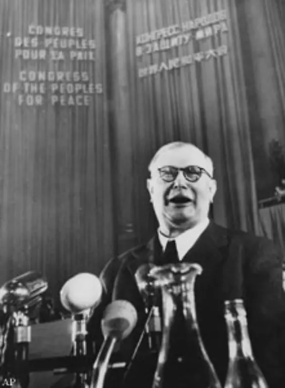 Ein-Teil-demjenigen-oder-derjenigen-der-oder-die-am-meisten-oder-besten-fuer-die-Verbruederung-der-Voelker-gewirkt-hat-und-fuer-die-Abschaffung-oder-Verminderung-der-stehenden-Heere-sowie-fuer-die-Bildung-und-Austragung-von-Friedenskongressen