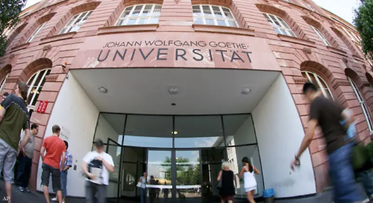 sowie-Professoren-der-Fachrichtungen-Sozialwissenschaft-Geschichte-Philosophie-Recht-und-Theologie-und-die-Leiter-von-Friedensforschungsinstituten-und-aehnlichen-Organisationen-einreichen