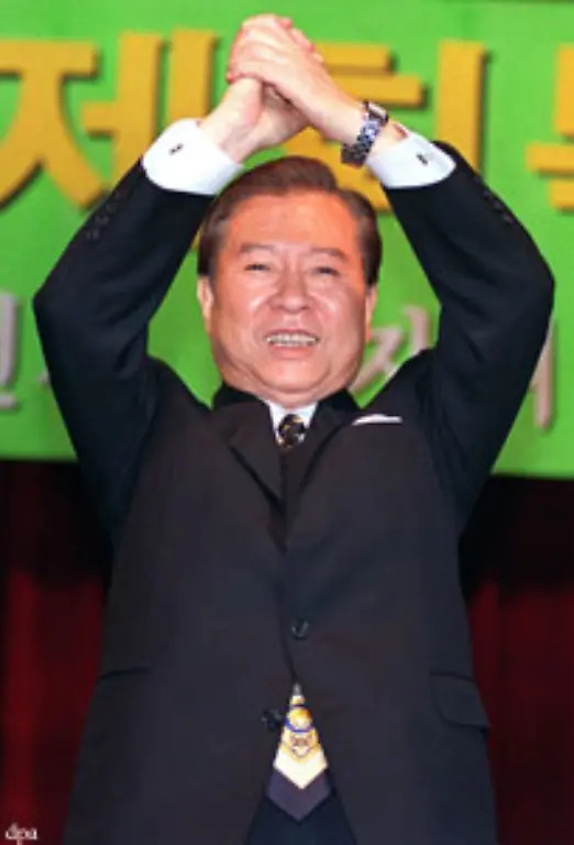 2000-Kim-Dae-Jung-suedkoreanischer-Praesident-fuer-sein-Versoehnungswerk-mit-dem-kommunistischen-Nordkorea