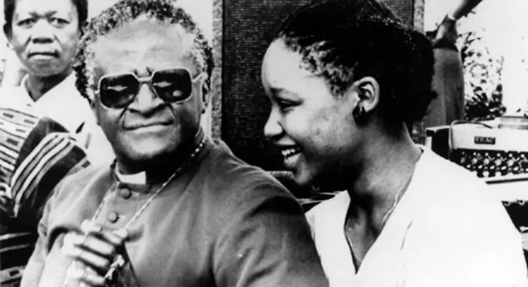 1984-Bischof-Desmond-Tutu-Vorkaempfer-gegen-die-Rassentrennung-in-Suedafrika