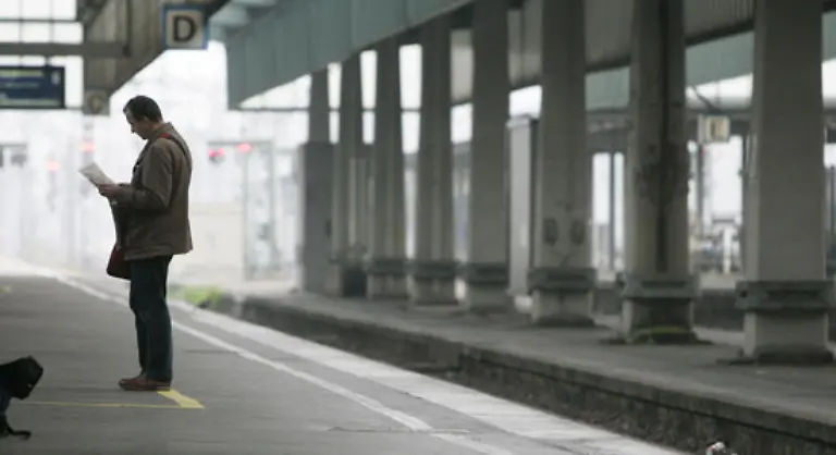 Endlich-allein-auf-dem-Bahnsteig