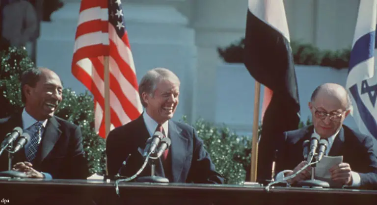 fuer-ihre-Initiative-fuer-den-Friedensvertrag-zwischen-Israel-und-Aegypten