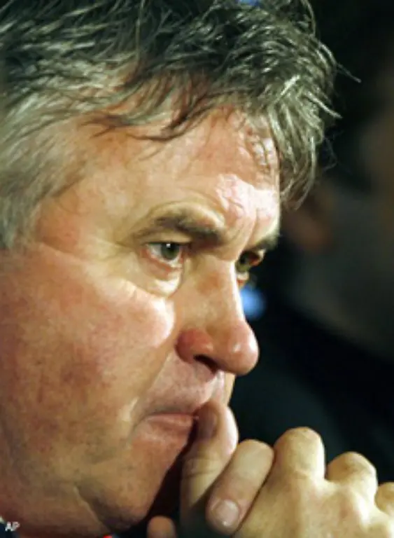 Russlands-Trainer-Guus-Hiddink-dagegen