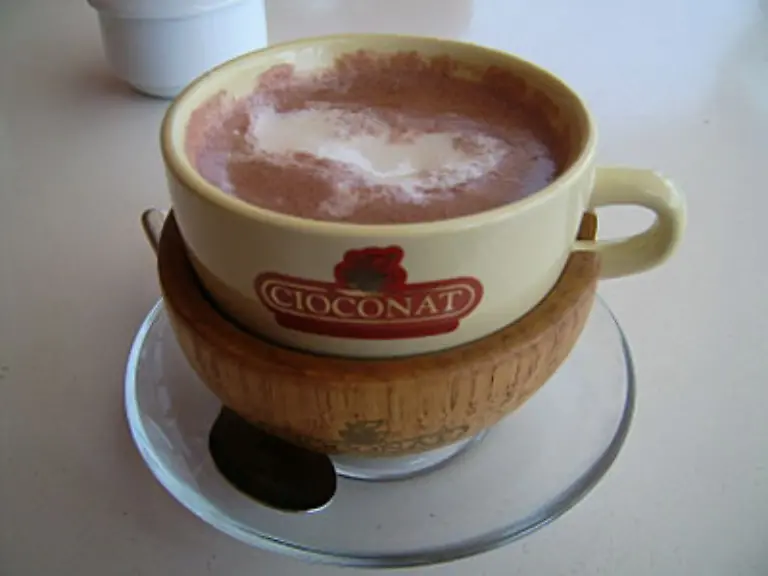 Ob-als-heisse-Schokolade