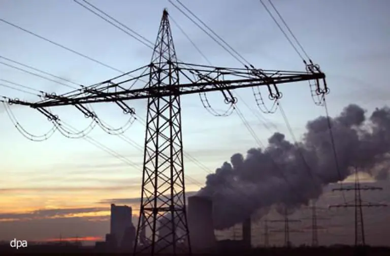 RWE-will-in-Neurath-ein-modernes-Kraftwerk-mit-einer-ganz-neuen-Effizienz-und-Umwelttechnik-einweihen-aber-auch-das-wird