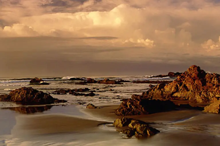 Doch-auch-ausserhalb-der-Nationalparks-gibt-es-Spektakulaeres-zu-sehen-Die-Kueste-vor-Kapstadt-zum-Beispiel-bietet-ein-einzigartiges-Panorama