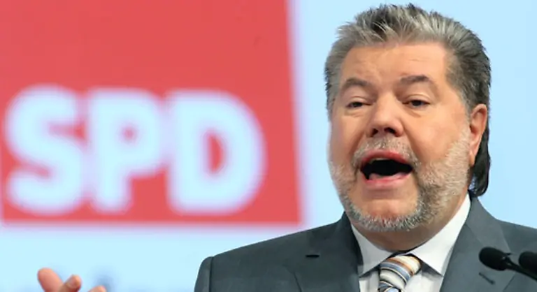 Das-ist-ein-besonderer-Parteitag-Man-darf-sagen-ohne-mit-dem-Wort-inflationaer-umzugehen-es-ist-ein-historischer-Parteitag
