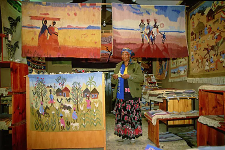 Die-Sotho-bilden-die-zweitgroesste-Ethnie-in-Suedafrika-Zu-ihrem-traditionellen-Handwerk-gehoert-das-Weben