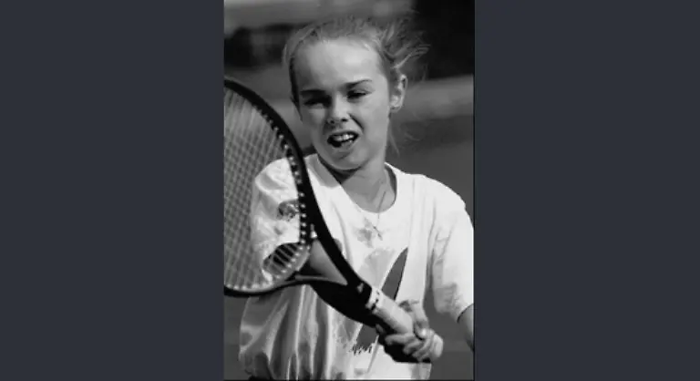 Ihr-Vorname-ist-kein-Zufall-Martina-Hingis-wurde-nach-der-legendaeren-Tennisspielerin-Martina-Navrtilov-die-ebenfalls-in-der-Tschechoslowakei-geboren-wurde-benannt
