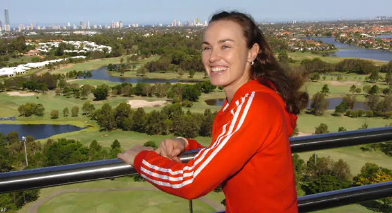 Tennis-wurde-Toechterchen-Martina-in-die-Wiege-gelegt-Ihr-Vater-ist-der-slowakische-Tennispielers-Kroly-Hingis-die-Mutter-die-maehrische-Tennisspielerin-Melnie-Molitorov