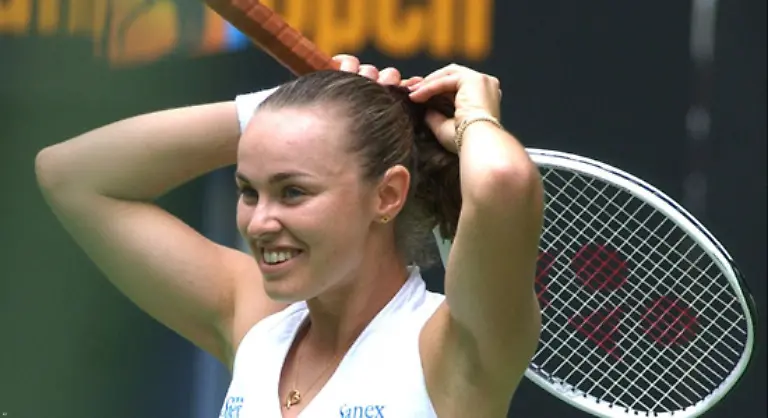 Die-Schweizerin-gibt-zu-Protokoll-der-morgige-Tag-werde-zeigen-dass-Grafs-Zeit-vorbei-und-der-Generationenwechsel-endgueltig-vollzogen-sei