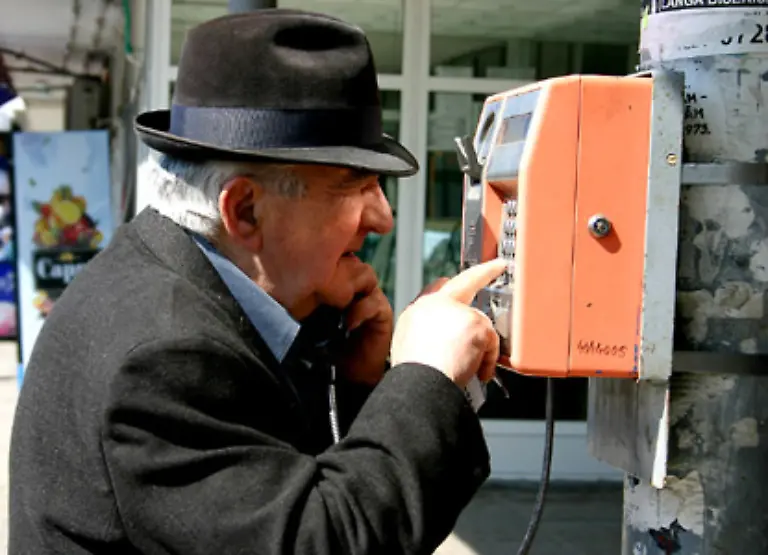 Ist-die-Verabredung-getroffen-sollten-Sie-sich-merken-was-Sie-vereinbart-haben-Nach-Details-wie-Uhrzeit-oder-Treffpunkt-noch-einmal-am-Telefon-zu-fragen-ist-der-erste-Schritt-zur-Niederlage