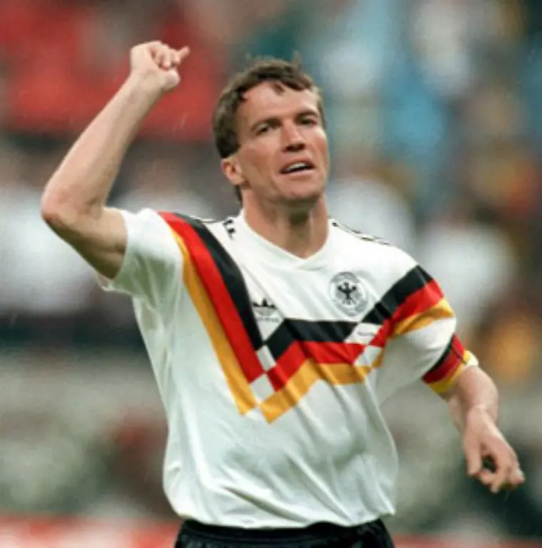 In-Deutschland-wuerde-niemand-ein-Gespraech-beginnen-mit-dem-Satz-Weisst-du-noch-wie-Lothar-Matthaeus-1990-im-dritten-WM-Spiel-41-Ballkontakte-hatte-Diese-Art-von-Statistik-ist-unerheblich