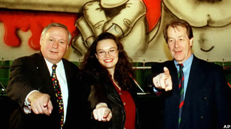 1996-war-das-Verhaeltnis-von-Muentefering-zu-Andrea-Nahles-und-ihrem-Foerderer-Lafontaine-noch-in-Takt-Heute-nennt-Muentefering-den-Saarlaender-eitel-und-unsolidarisch-das-Verhaeltnis-zu-Nahles-war-in-den-vergangenen-Jahren-immer-wieder-schwierig
