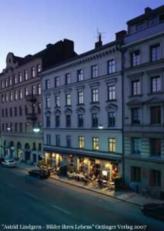 Die-Koenigliche-Bibliothek-von-Stockholm-besitzt-75-000-Briefe-von-Lesern-aus-aller-Welt-an-Lindgrens-beruehmt-gewordene-Stockholmer-Adresse-Dalagatan-46