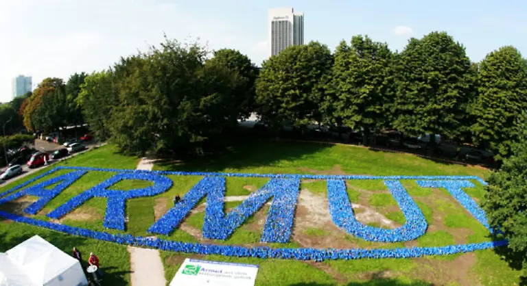Alleine-in-Deutschland-lebt-jedes-siebte-Kind-auf-Sozialhilfeniveau-Auch-hier-koennen-viele-Kinder-ihre-Rechte-nur-eingeschraenkt-wahrnehmen