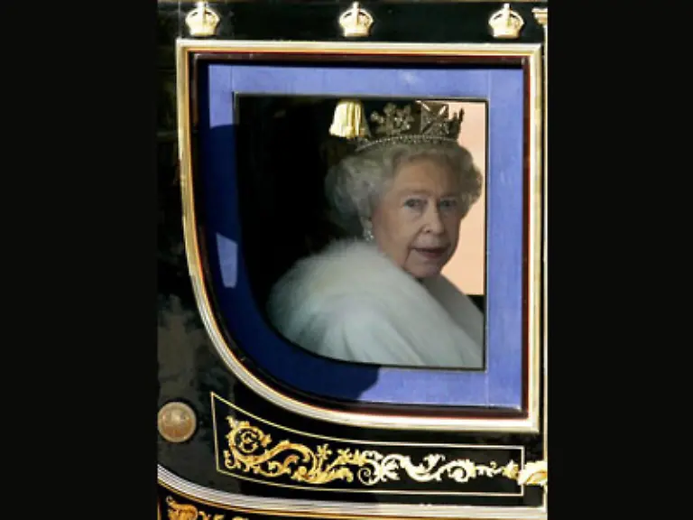 Das-Dinner-im-Kreis-der-Windsors-ging-am-Sonntagabend-dem-offiziellen-Gedenkgottesdienst-zu-Ehren-der-Queen-und-ihres-Gatten-voraus