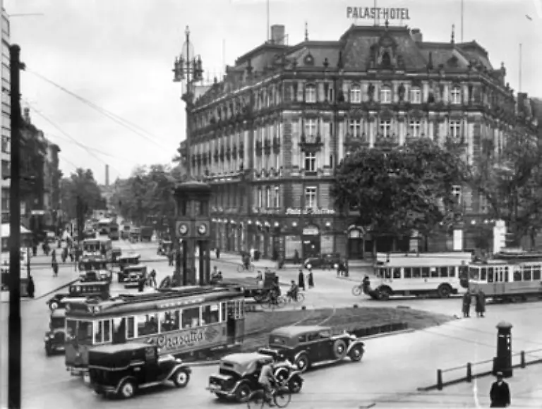 1896-faehrt-Paula-nach-Berlin-um-dort-fuer-zwei-Jahre-Zeichenunterricht-zu-nehmen