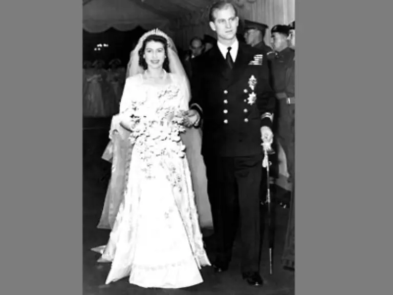 In-der-Kroenungskirche-britischer-Monarchen-hatten-sich-die-damalige-Prinzessin-Elizabeth-und-Prinz-Philip-1947-das-Jawort-gegeben