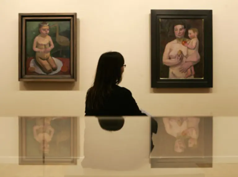 Im-Februar-1906-reist-sie-zum-vierten-Mal-nach-Paris-nach-jahrelang-platonischer-Ehe-ist-sie-frisch-getrennt-von-Otto-In-dieser-Zeit-habe-Paula-ihre-persoenlichen-und-gesellschaftlichen-Fesseln-abgeloest-und-in-einem-Schaffensrausch-Bilder-ohne-Vorbild-geschaffen-sagt-Stamm