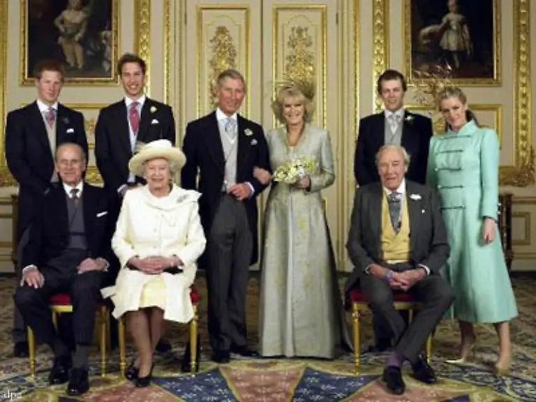 Dazu-hat-sicher-auch-beigetragen-dass-sie-Charles-Partnerin-Camilla-nach-vielen-Jahren-akzeptiert-und-in-die-Familie-aufgenommen-hat
