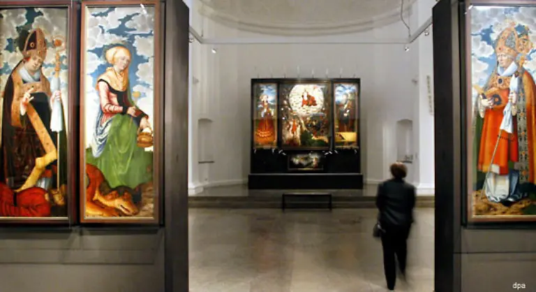 Extrem-schwierig-sei-es-gewesen-die-Leihgaben-zu-bekommen-betont-der-Kurator-der-Ausstellung-Bodo-Brinkmann-Die-Restauratoren-lassen-Tafelbilder-des-15-und-16-Jahrhunderts-nur-noch-ungern-reisen