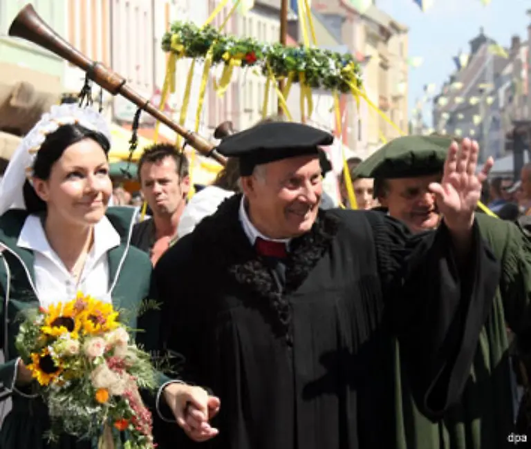 In-Wittenberg-engagiert-sich-Cranach-auch-als-Buergermeister-und-Geschaeftsmann-Foto-14