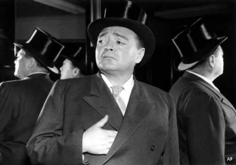 Lorre-war-1933-aus-Deutschland-geflohen-wo-er-grosse-Erfolge-als-Schauspieler-gefeiert-hatte
