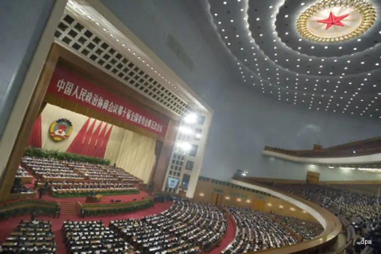 1992-stimmte-der-Volkskongress-dem-gigantischen-Projekt-zu-wenn-auch-nicht-ganz-so-einmuetig-wie-gewoehnlich