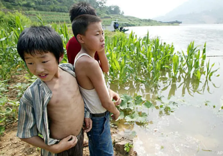 Schon-2003-konnte-die-erste-Teilflutung-vorgenommen-werden-Das-Wasser-des-Stausees-stieg-taeglich-mehrere-Meter