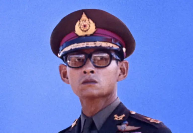 Seine-Regentschaft-begann-jedoch-ganz-anders-1946-war-er-nicht-der-ideale-Kandidat-fuer-den-thailaendischen-Thron