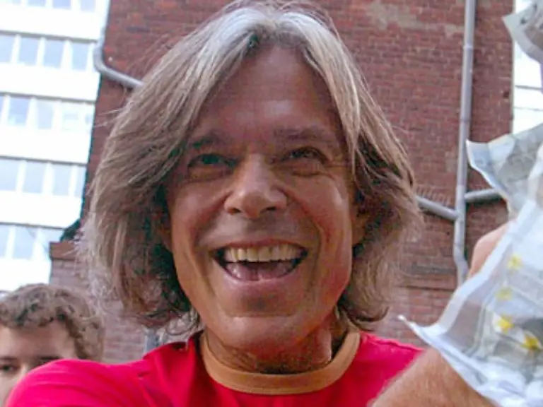 Sein-groesster-Hit-jedoch-war-ist-und-bleibt-wohl-Ein-Bett-im-Kornfeld-1976