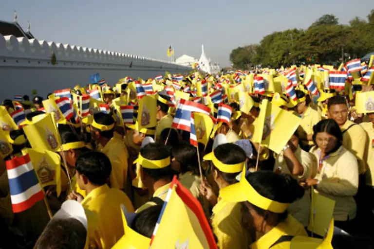 Das-thailaendische-Volk-und-Gaeste-aus-aller-Welt