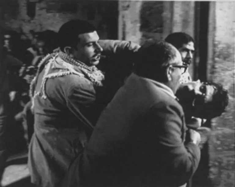 Bei-den-Auseinandersetzungen-zwischen-1987-und-1994-werden-ueber-1000-Palaestinenser-und-ueber-150-Israelis-getoetet