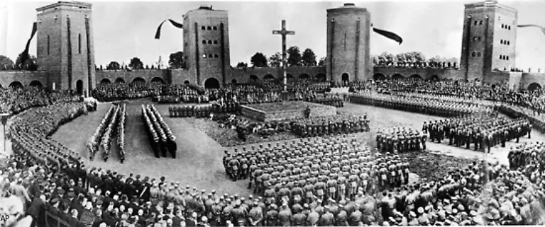 Umgekehrt-folgen-die-Russen-bei-der-Beurteilung-ihrer-deutschen-Freunde-gern-ueberholten-preussischen-Klischees-Deutsche-gelten-als