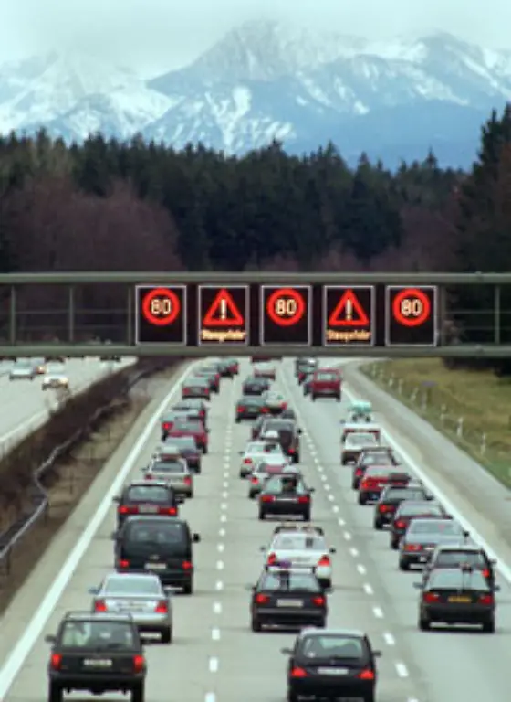 Neben-diesen-indirekten-Einfluss-tritt-ein-weiteres-Problem-Die-Eroberung-des-Gebirges-durch-den-Massentourismus