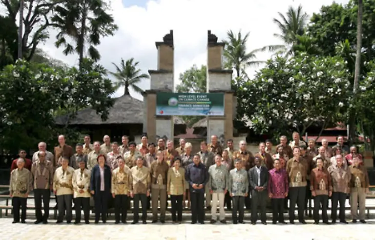 eine-Loesung-des-Problems-erfordert-aber-einen-globalen-Rahmen-wie-auf-der-Klimakonferenz-in-Bali