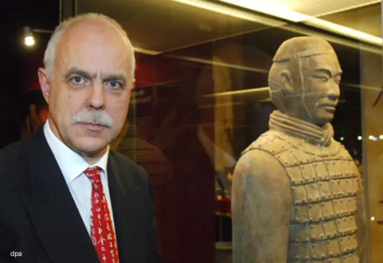 Dabei-hatte-das-Unternehmen-CCAC-dem-Museum-Echtheitszertifikate-vorgelegt-aber-keine-Transportpapiere-so-Direktor-Koepke-Die-Unterlagen-seien-jedoch-unuebersichtlich-gewesen