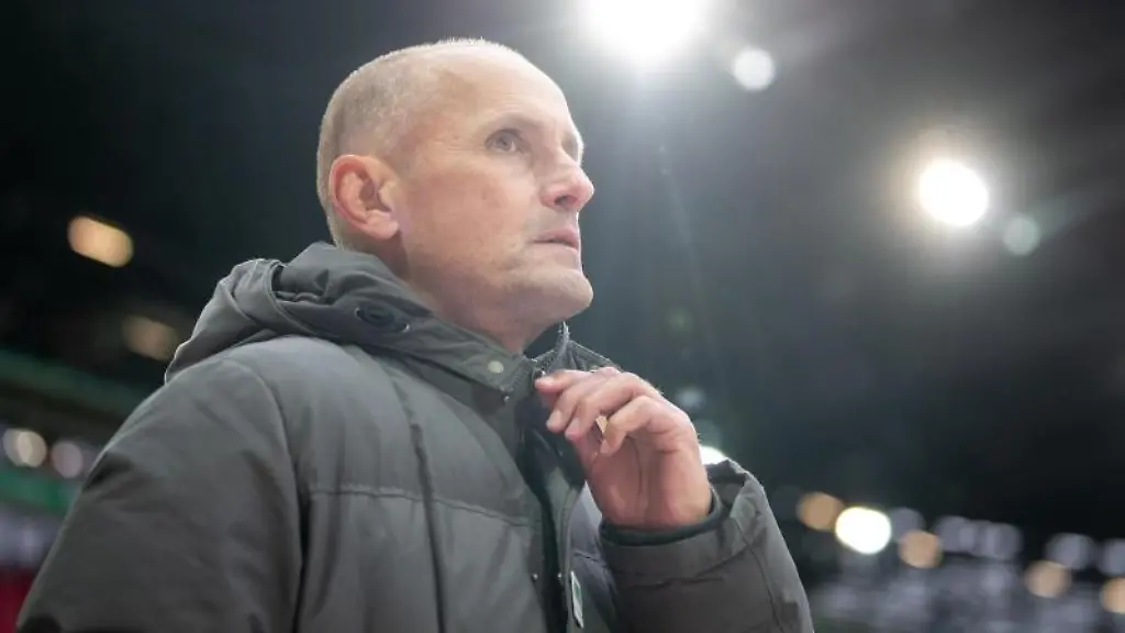 Trainer-Heiko-Herrlich-von-Augsburg