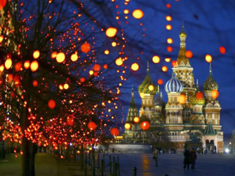 Klicken-Sie-sich-durch-unser-bunt-zusammengestelltes-Jahr